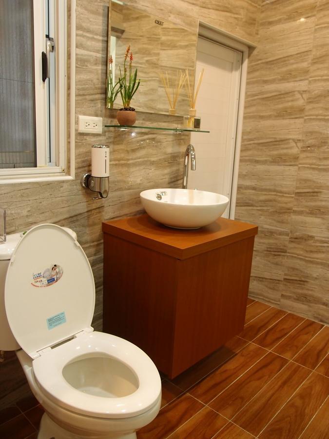 Ji Shih Life Style Hotel Tainan Bagian luar foto