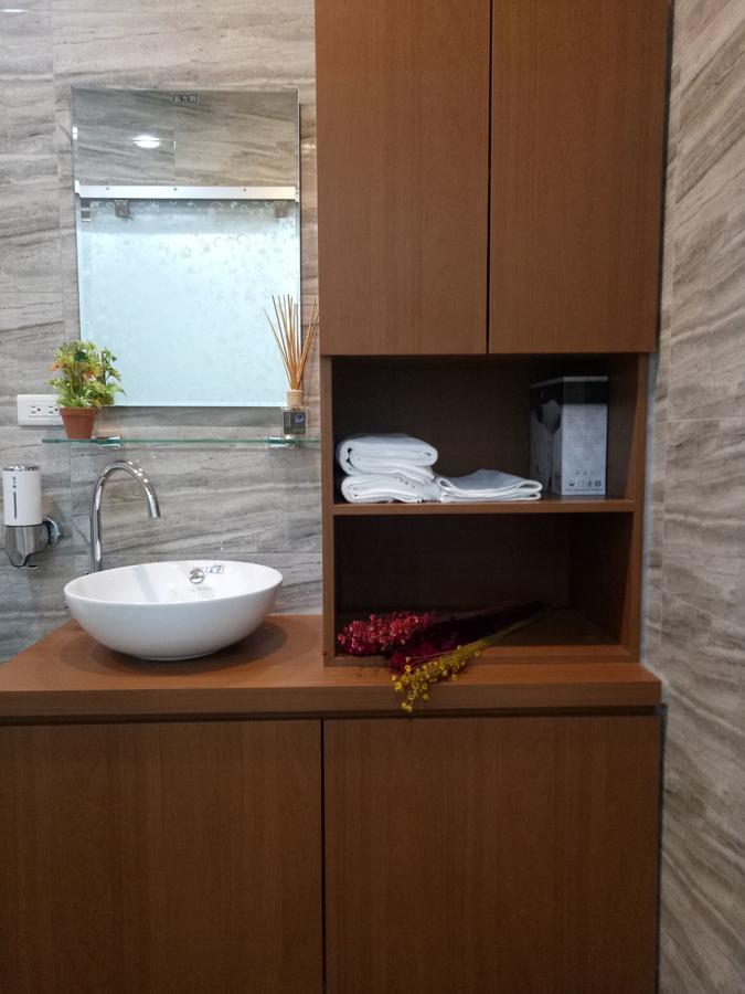Ji Shih Life Style Hotel Tainan Bagian luar foto