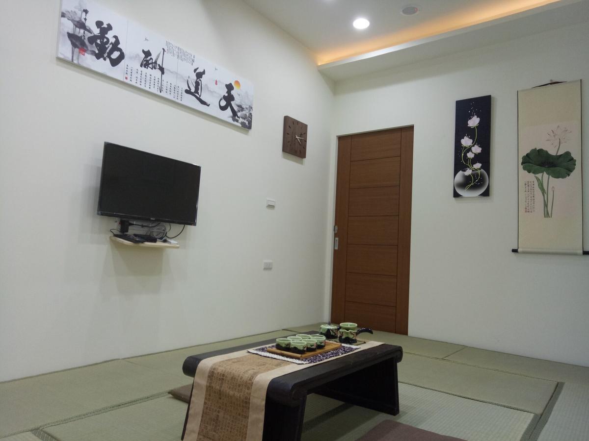 Ji Shih Life Style Hotel Tainan Bagian luar foto