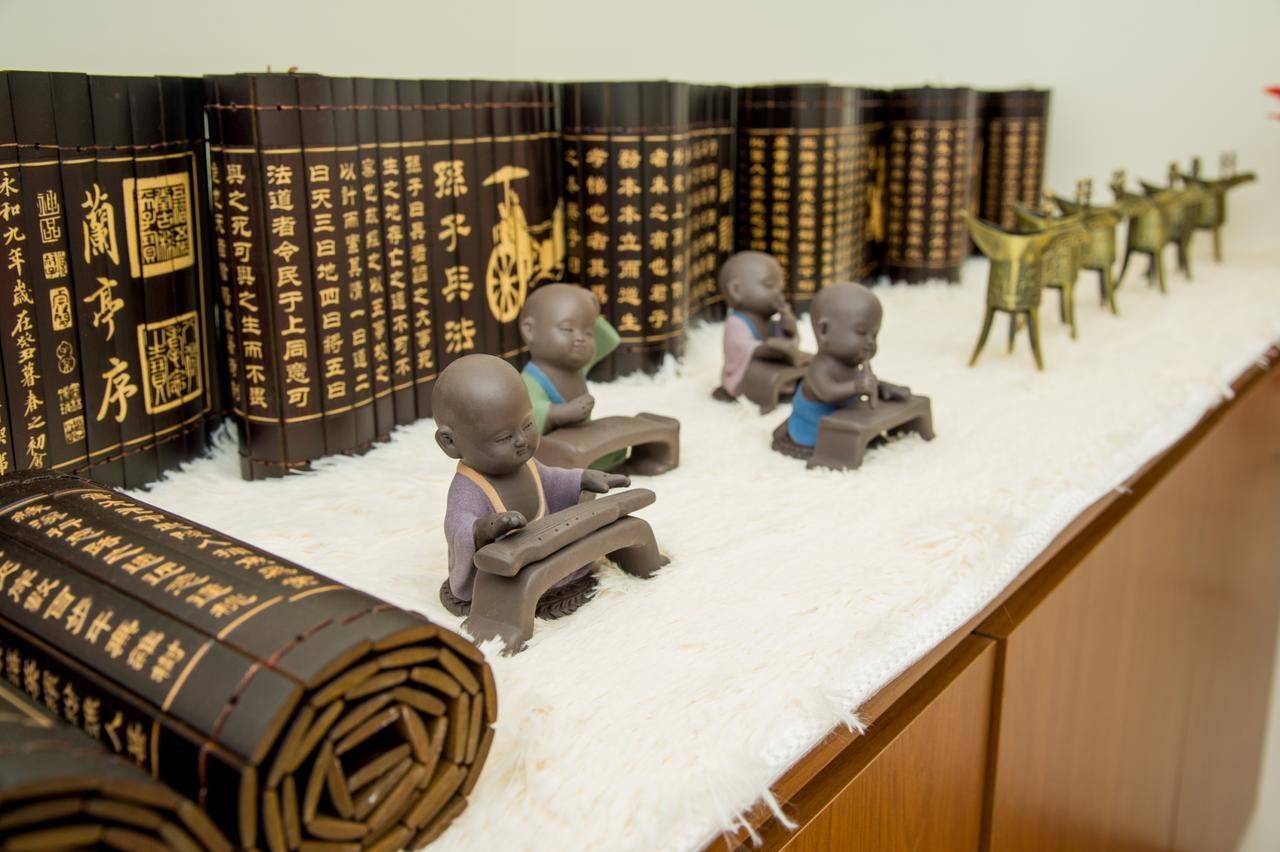 Ji Shih Life Style Hotel Tainan Bagian luar foto