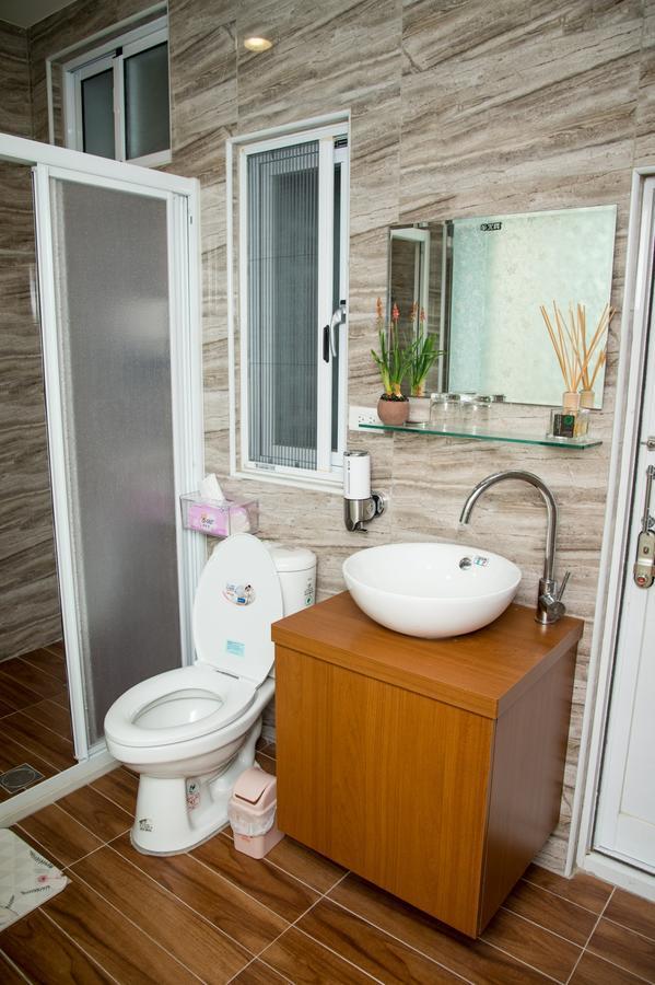 Ji Shih Life Style Hotel Tainan Bagian luar foto