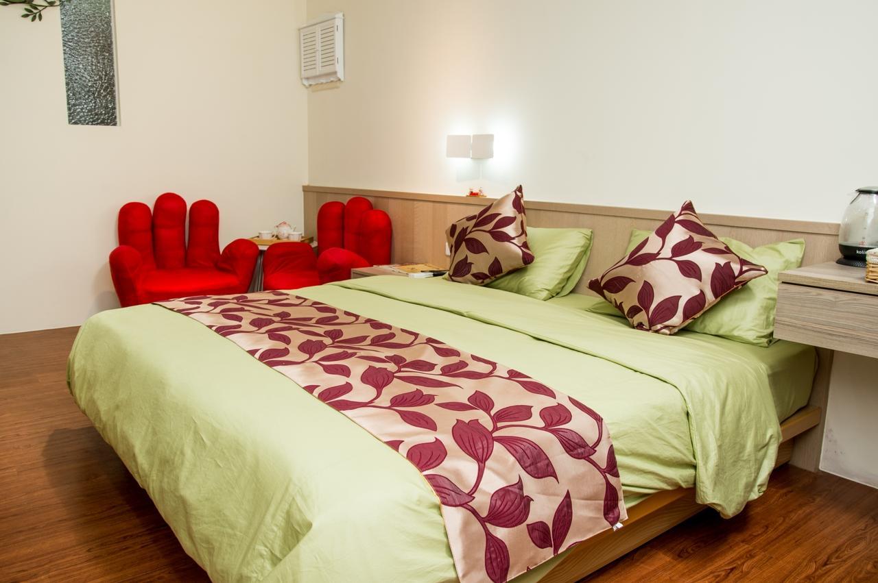 Ji Shih Life Style Hotel Tainan Bagian luar foto